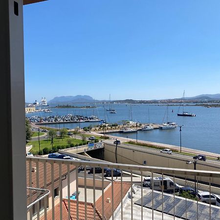 Seaside Apartments Casa Carla E Casa Andrea Olbia Esterno foto